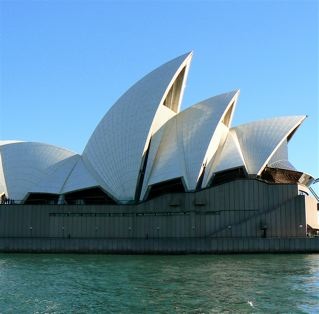 The beautiful Sydney Opera House in all its glory